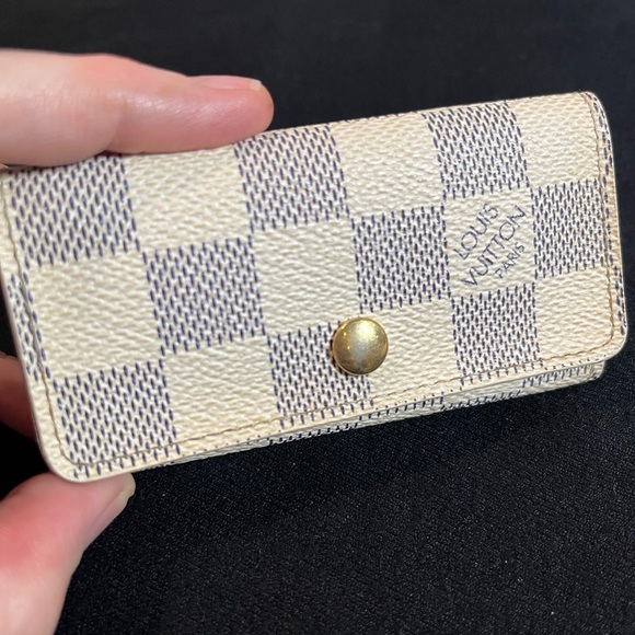 ✨Louis Vuitton✨ Full Inclusion- LV Damier Azur Multiclé 4 Key Case & Card Holder - Picture 6 of 17